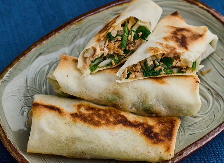 お手軽 ツナとにらの焼き春巻き