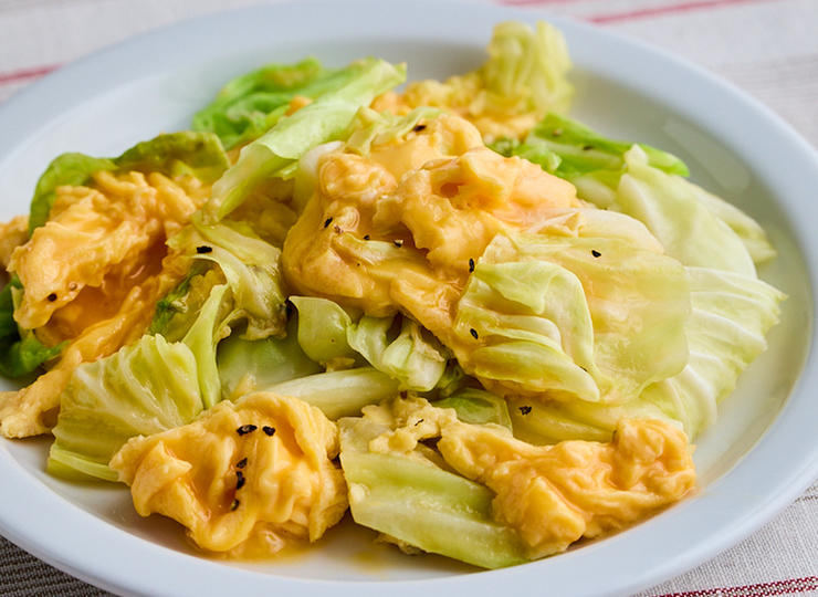 キャベツと卵の中華炒め