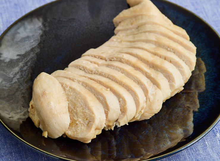 電子レンジで作るサラダチキン