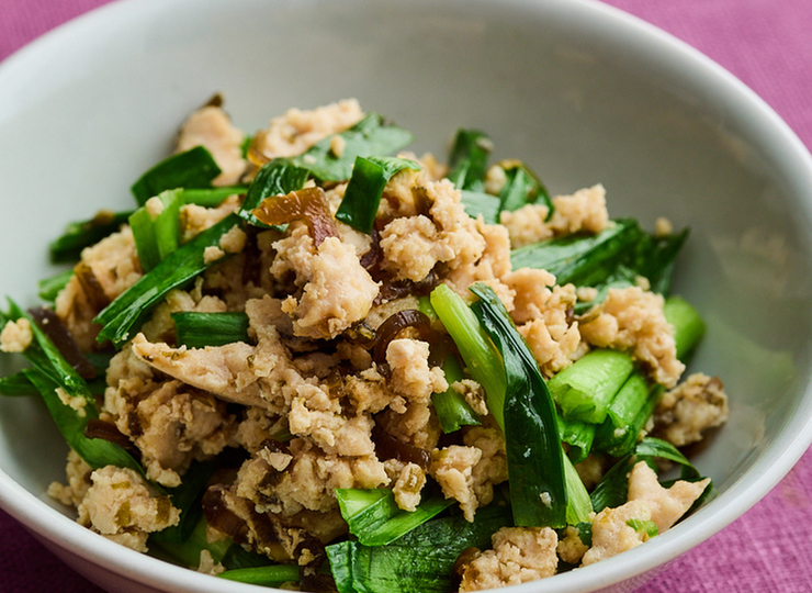 にらのそぼろあえ