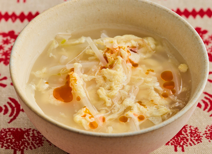 たまごともやしのサンラータン風スープ