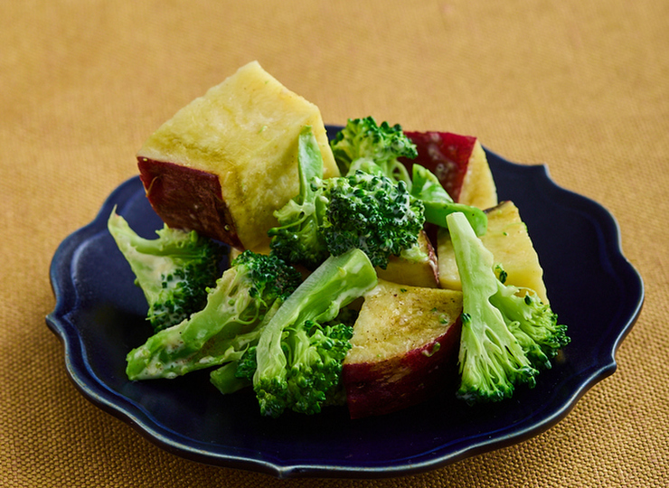 さつまいもとブロッコリーのマヨサラダ