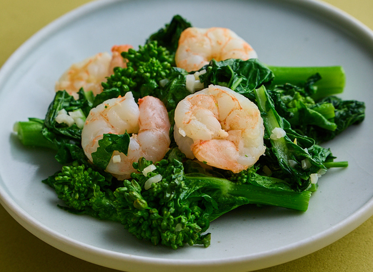 えびと菜の花の蒸し炒め
