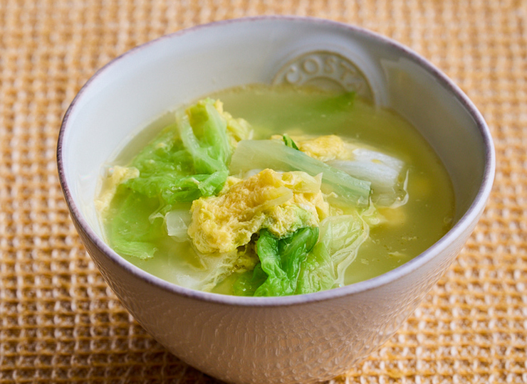 白菜と卵の中華風スープ