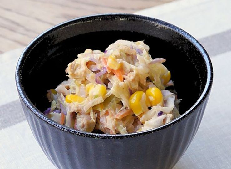 コンビニ食材で ツナマヨサラダ