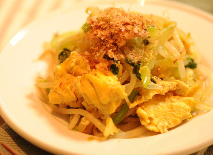 簡単 セロリともやしの卵炒め