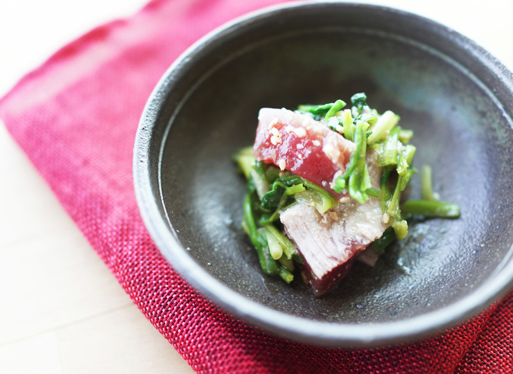 まぐろとセリの辛子味噌和え