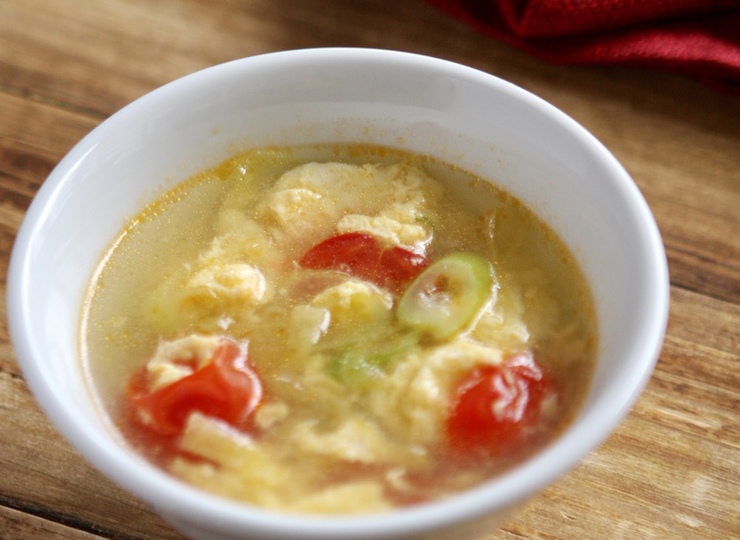トマトと生姜のたまごスープ