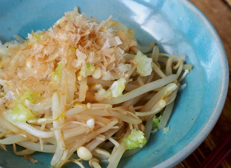 もやしえのきのレンジ蒸しおかかバター醤油