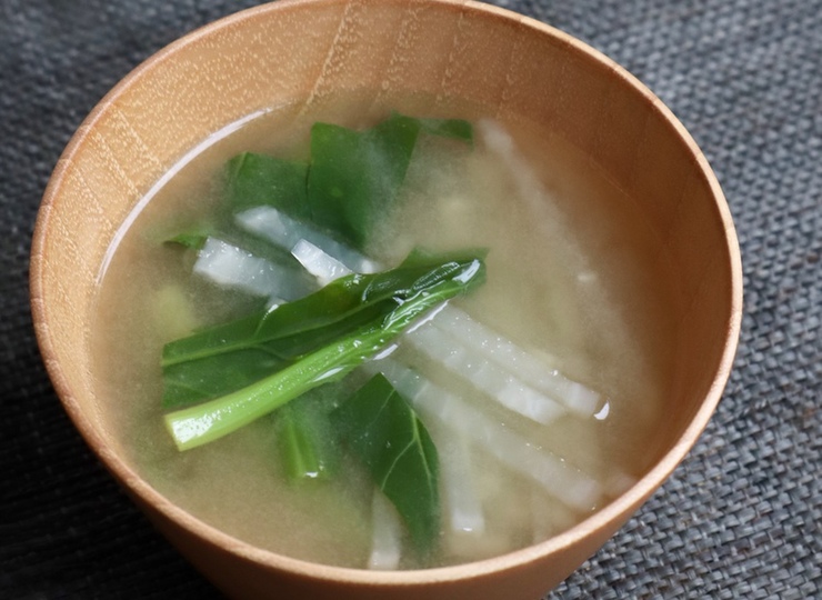 大根と小松菜の味噌汁