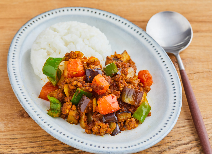 夏野菜たっぷりドライカレー