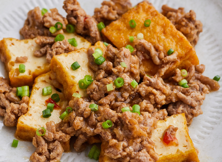 ご飯がすすむ 厚揚げと豚ひき肉炒め