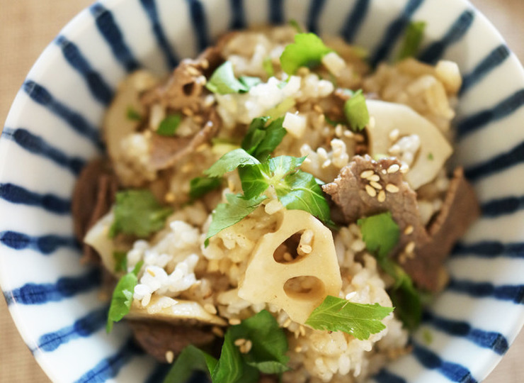 牛肉とれんこんの混ぜごはん