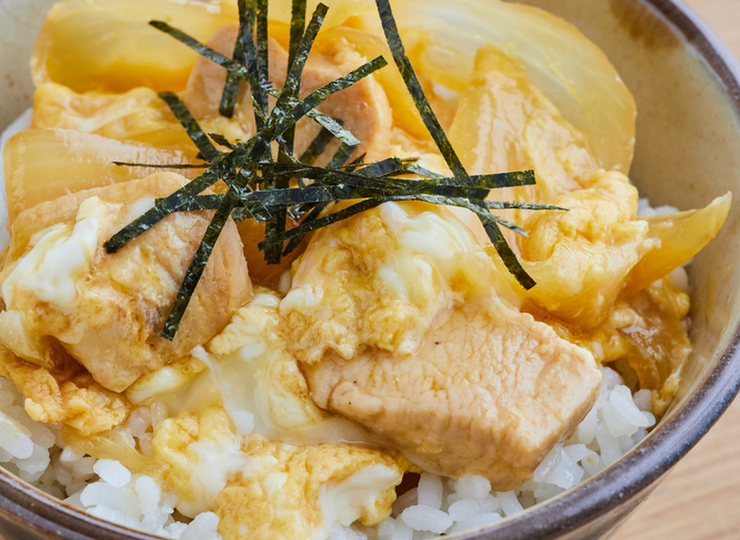 簡単でしっとり鶏むね肉の親子丼