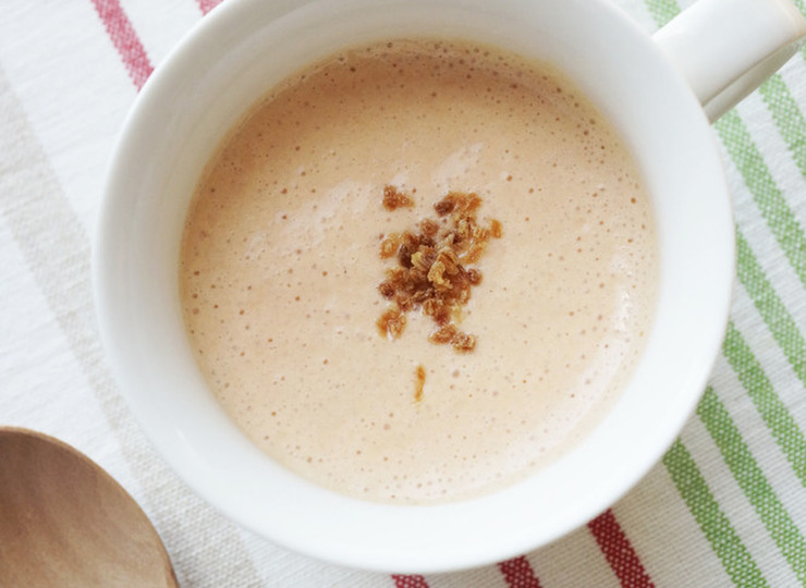 ピンクのトマトスープ