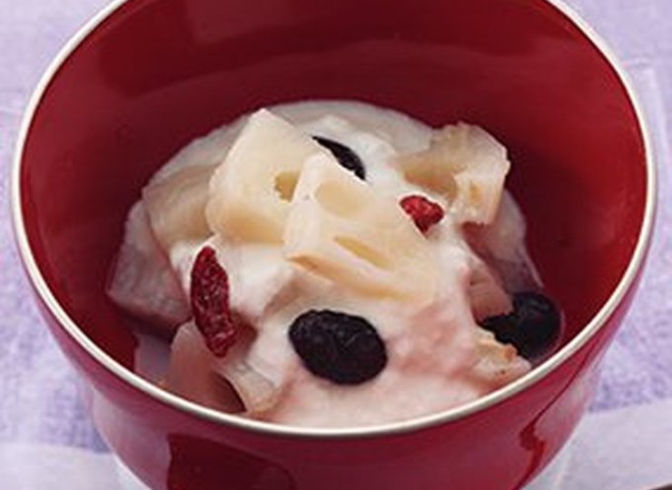 ハチミツ漬けレンコンと黒豆のヨーグルト