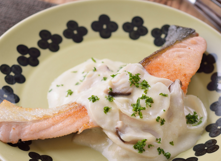 鮭の豆乳チーズソース