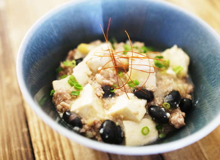 蒸し黒豆のマーボー煮