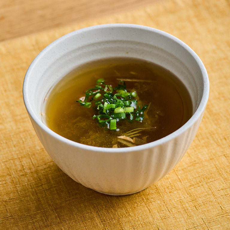 とろろ昆布と生姜のスープ