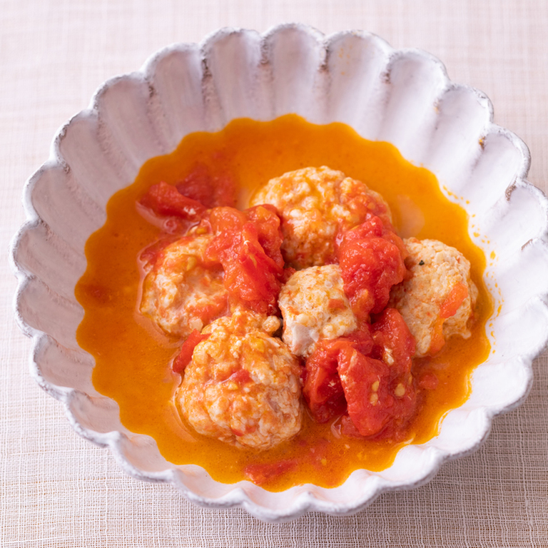 鶏団子のフレッシュトマトスープ煮