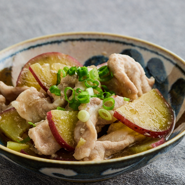 さつまいもと豚肉のレンジ蒸し