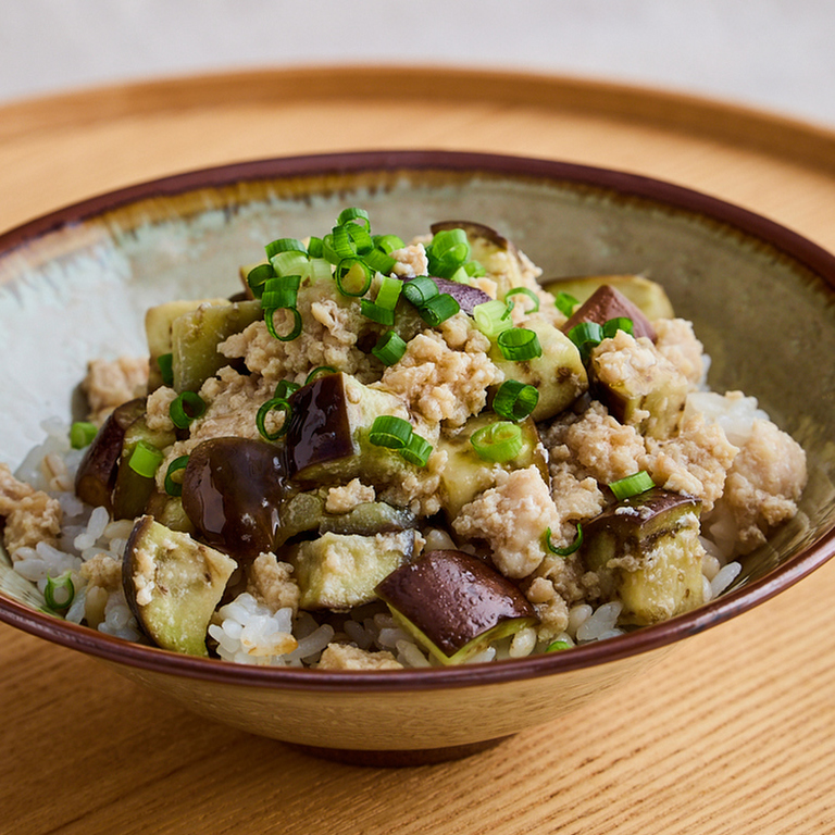 鶏ひき肉となすの和風あんかけ丼