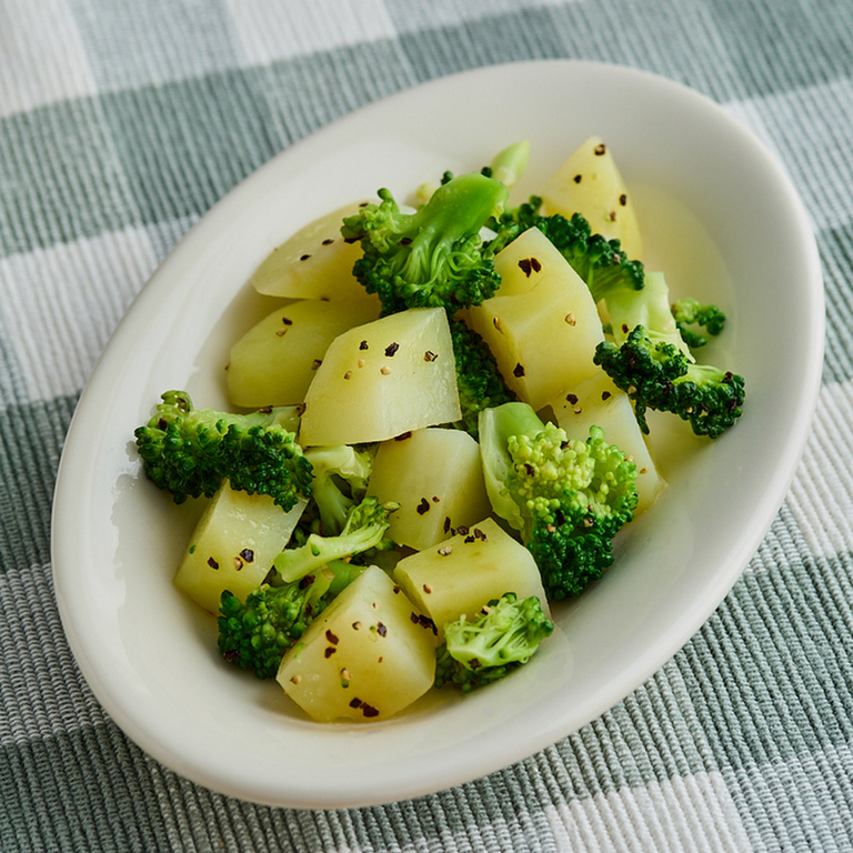 じゃがいもとブロッコリーのサラダ
