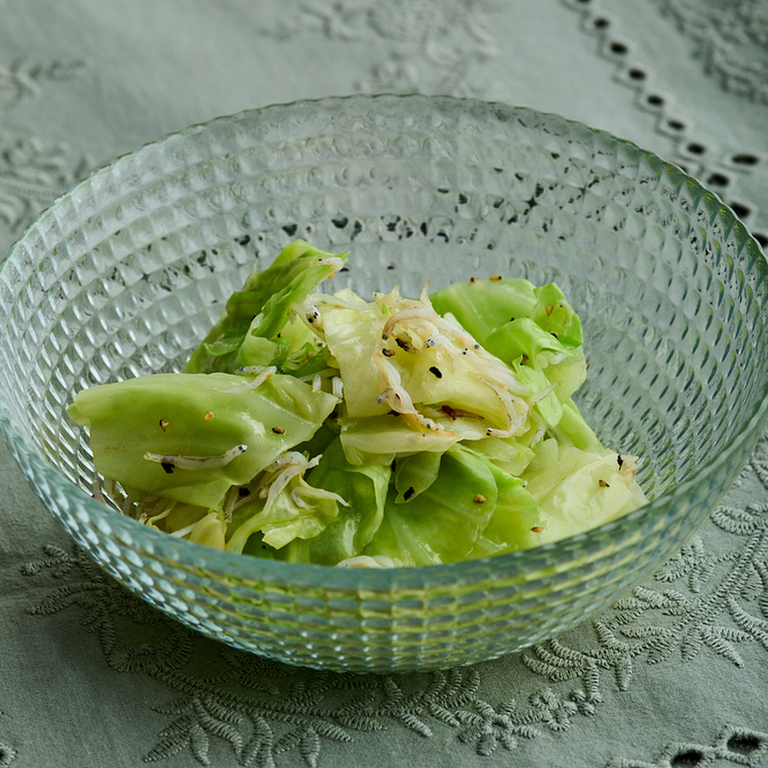 キャベツとしらすのオイルあえ