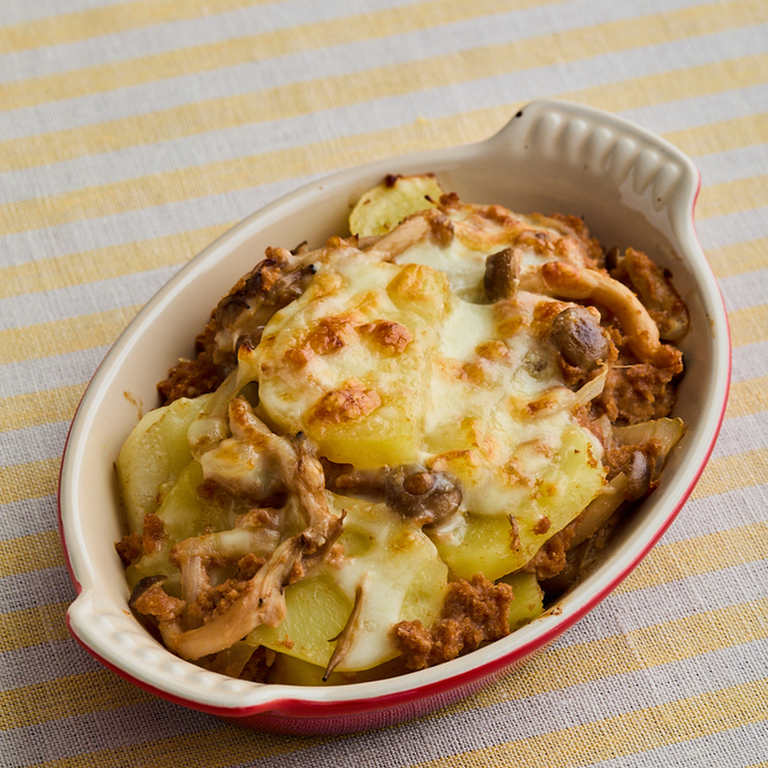 じゃがいものミートソースグラタン