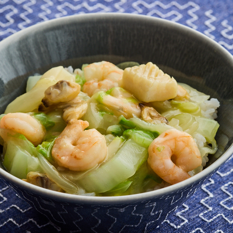 シーフードミックスで中華丼