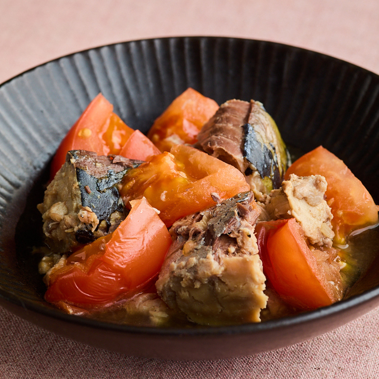 さば缶とトマトのレンジ煮