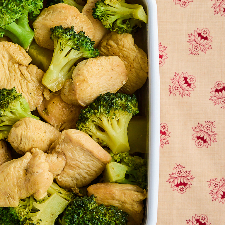 作り置きに 鶏肉とブロッコリーの和風カレー煮