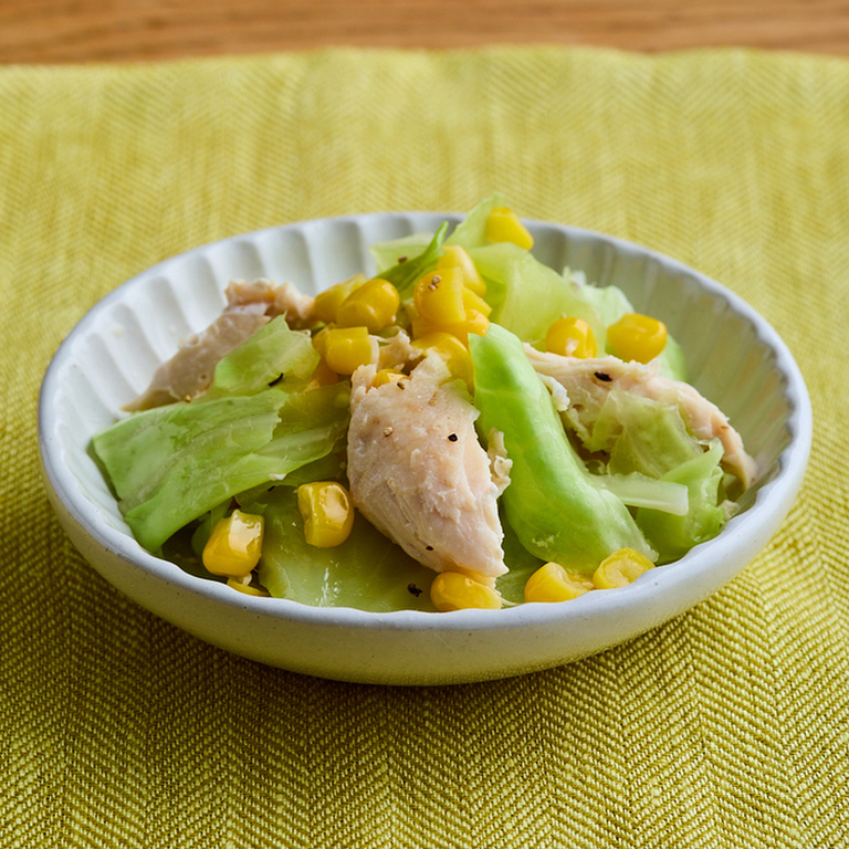 鶏ささ身とキャベツの塩バター蒸し