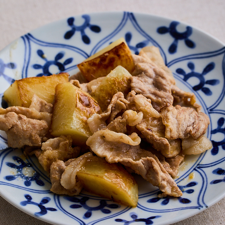 豚肉とじゃがいものみそ炒め