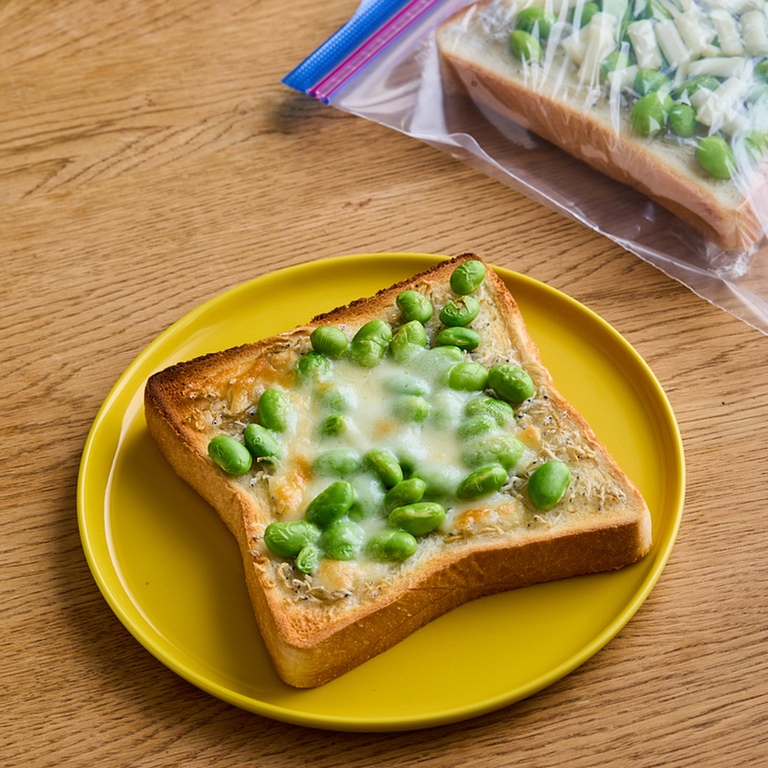 冷凍作り置き 枝豆とじゃこのチーズトースト