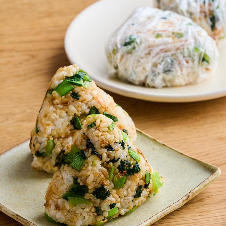 冷凍できる 小松菜のおかかおにぎり