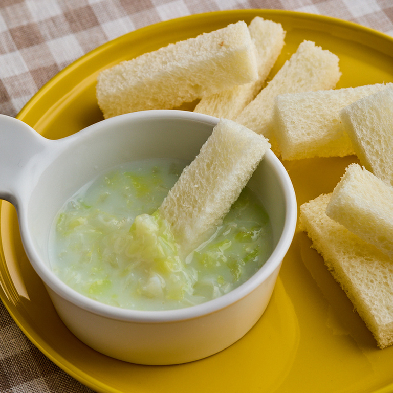 【離乳食・後期】白菜のクリーム煮ひたパン