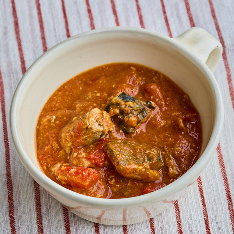 さば缶とトマトのレンチンカレー