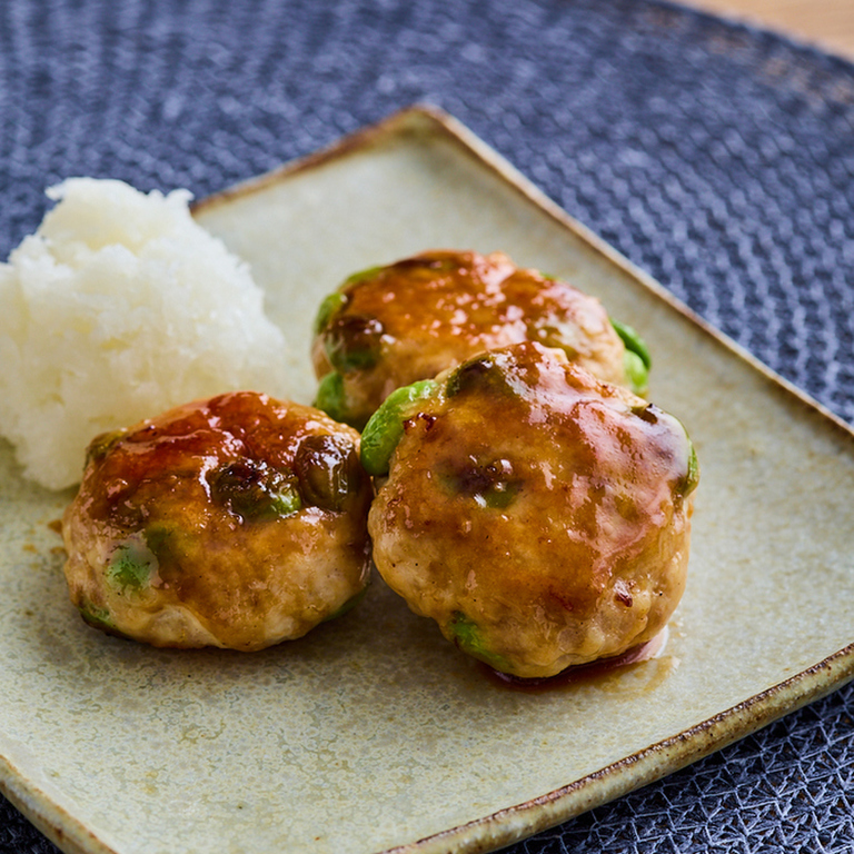 枝豆入り鶏つくね焼き