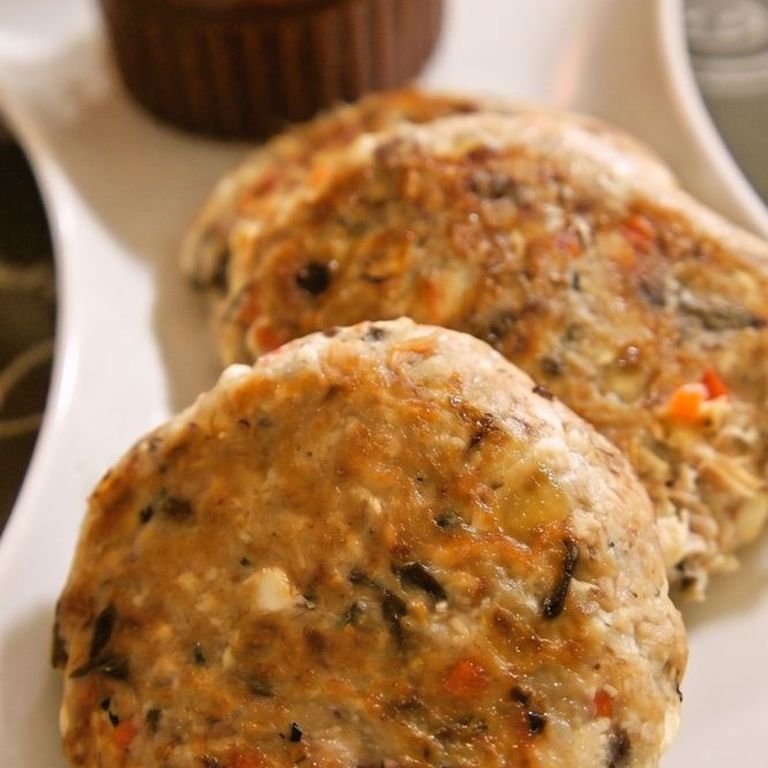 さばの水煮缶詰でお豆腐ハンバーグ