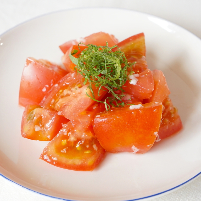簡単トマトの塩麹サラダ