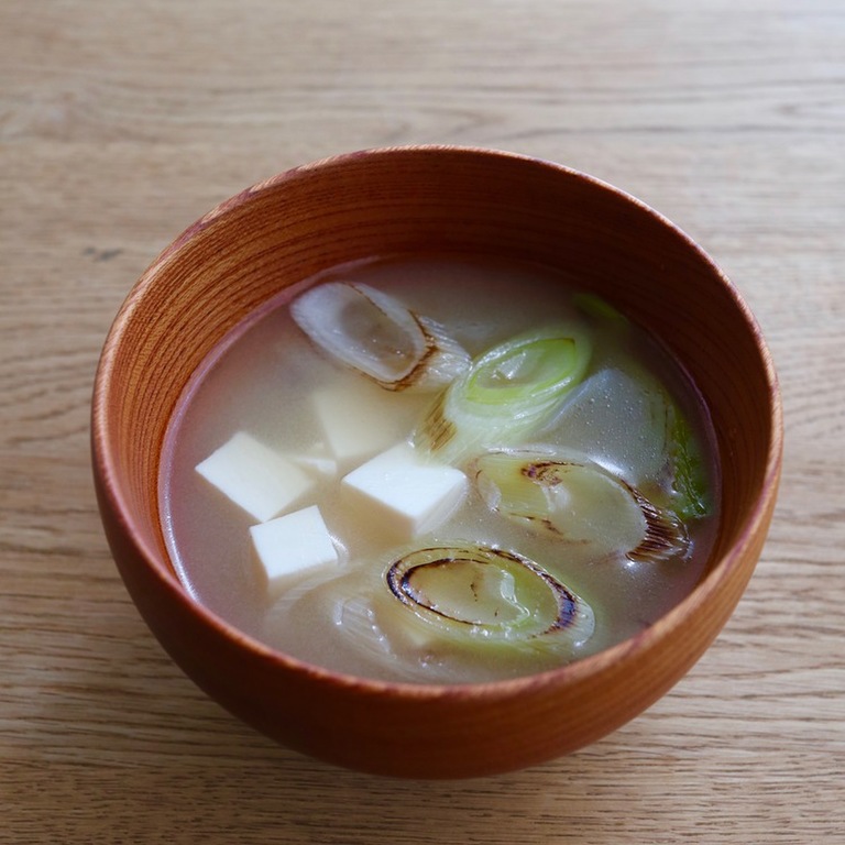 焼き葱と豆腐のコク旨お味噌汁