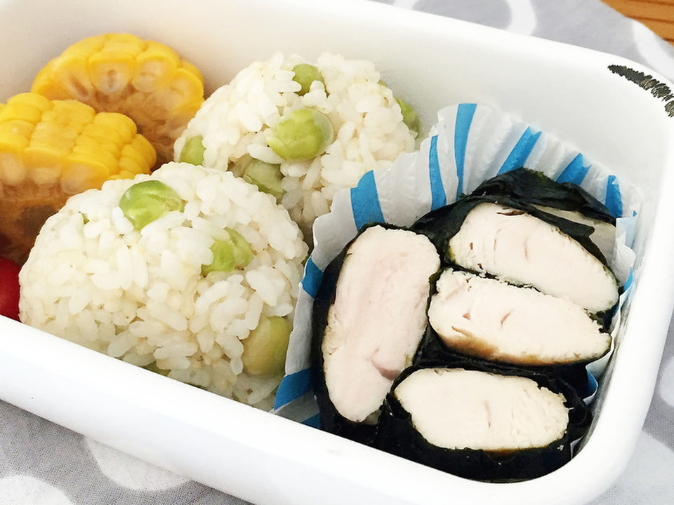 お弁当 鶏ささみの海苔巻き