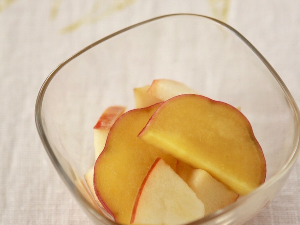 さつまいもとリンゴのハチミツ煮