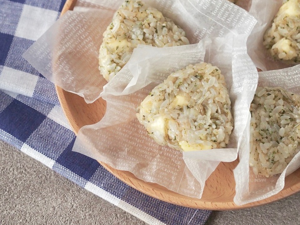 チーズちりめん青海苔おにぎり