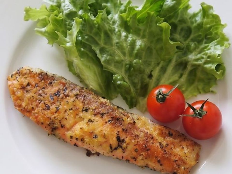 鮭のバジルチーズパン粉焼き