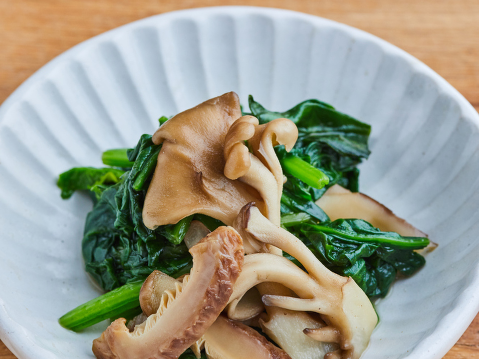 舞茸とほうれん草のソテー