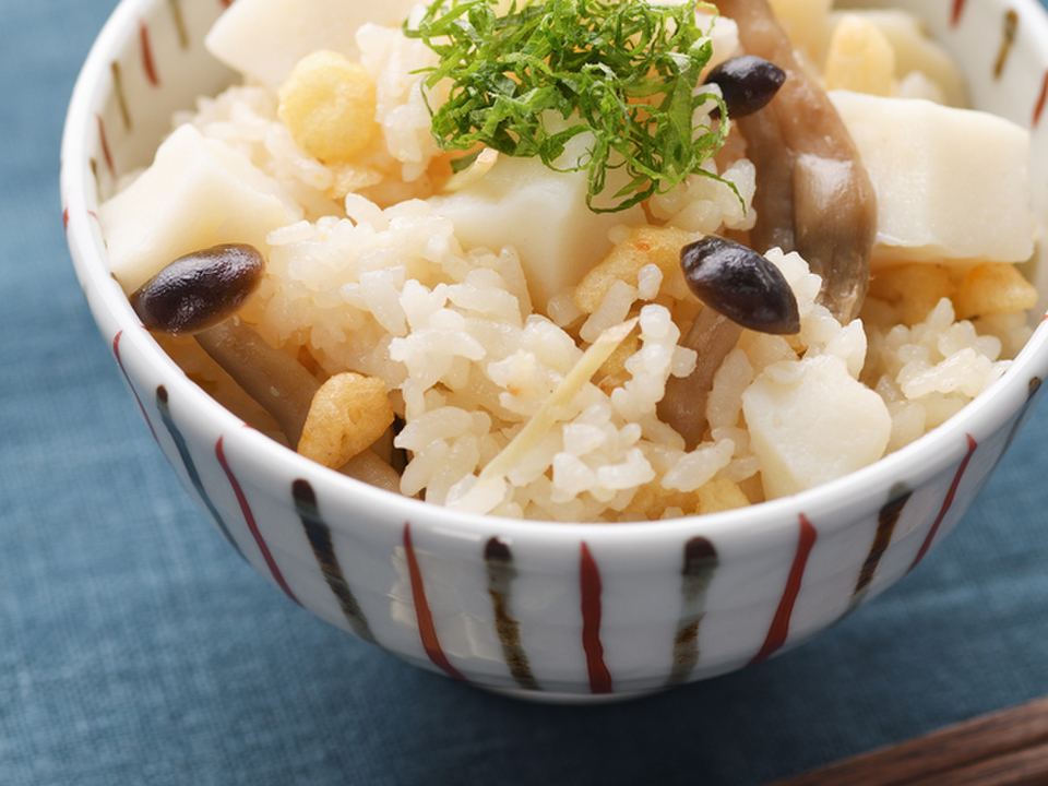 はんぺんとしめじの炊き込みごはん