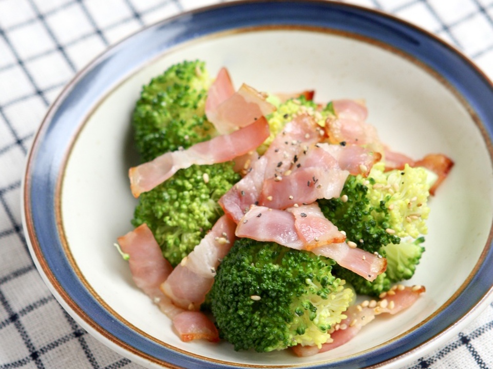 ブロッコリーベーコン
