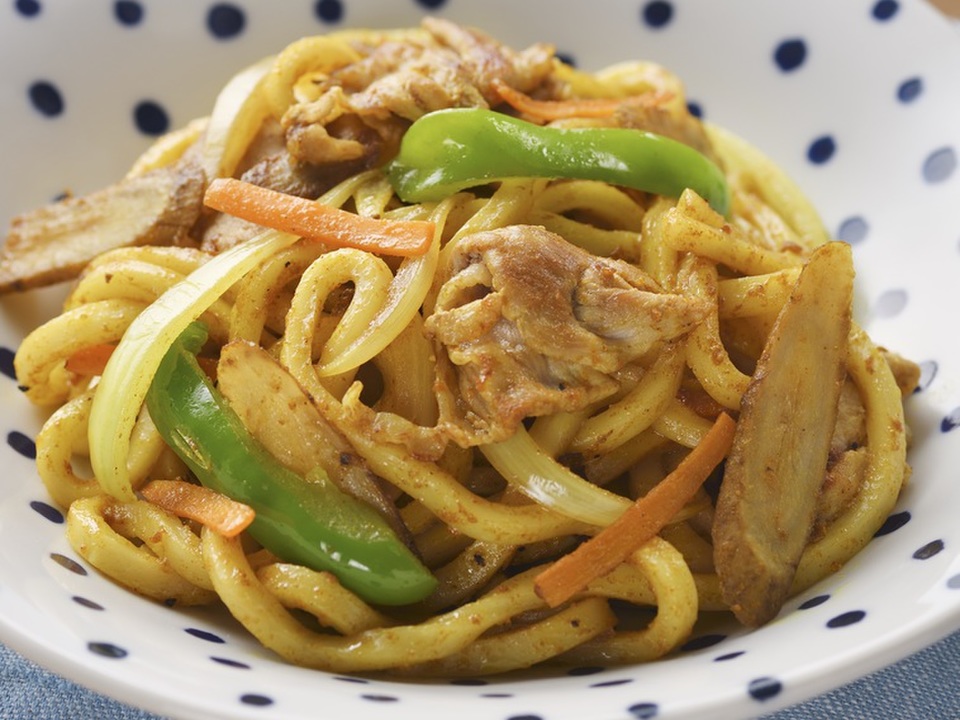 カレー焼きうどん（十和田第一病院監修）